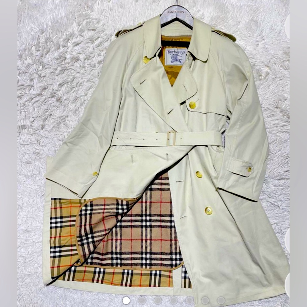 Burberry Trenchcoat
